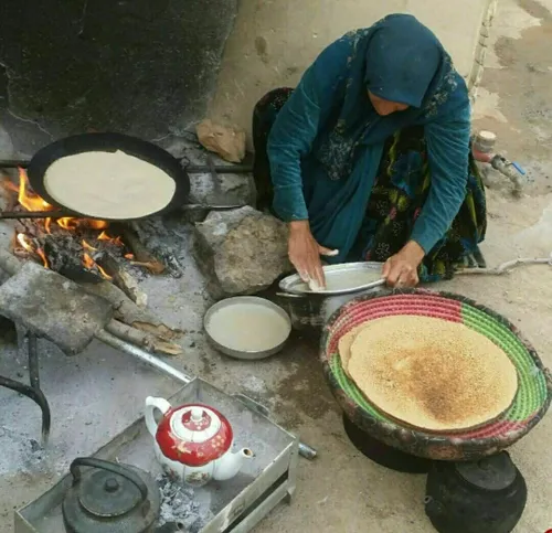 جمعه یعنی مادر