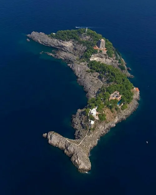 جزیره سرنوس در ایتالیا