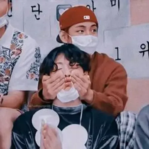 TAEKOOK BTS