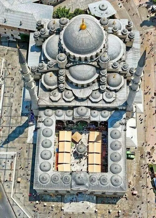 نمایی جذاب از «مسجد جدید» در استانبول با معماری بی نظیرش