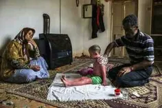 خبرآنلاین: وزیر بهداشت با حضور در منزل نرگس رسولی، کودک ه
