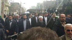 حضور روحانی رئیس‌جمهور در مراسم راهیمایی 22 بهمن.