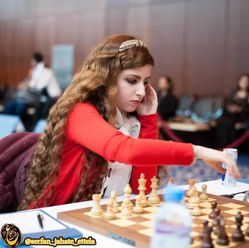 ‍ رادیو فردا: برنا درخشانی ۱۵ساله در مسابقات شطرنج جبل ال