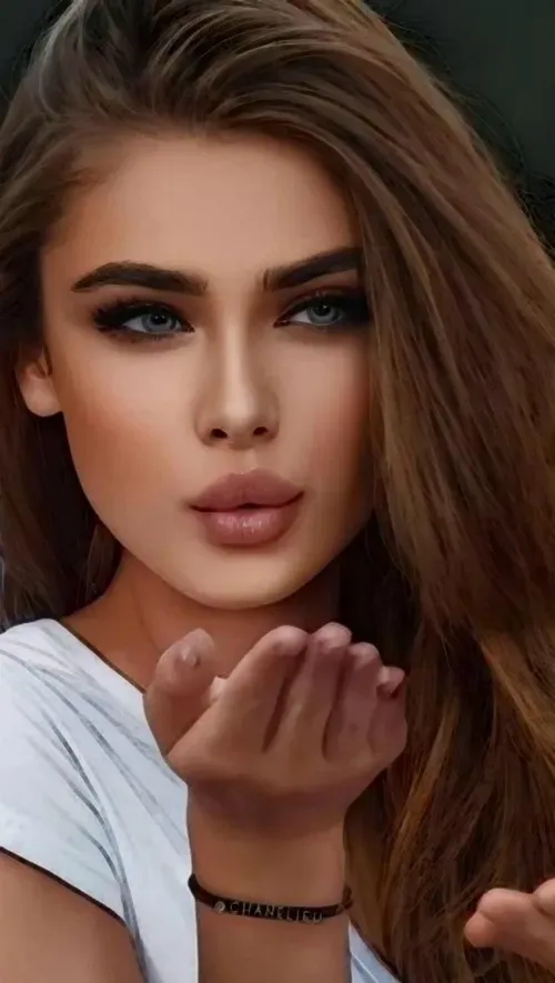 واژه واژه این غزل را غرق مهرت میکنم