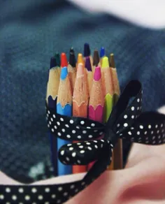 ما انسانها مثل مداد رنگی هستیم،