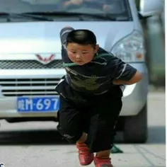 این پسربچه چنان #قدرتمند است که می تواند ماشینی را بکشد ی