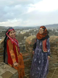 توریست های چینی در قلعه تاریخی فلک الافلاک خرم آباد با لب