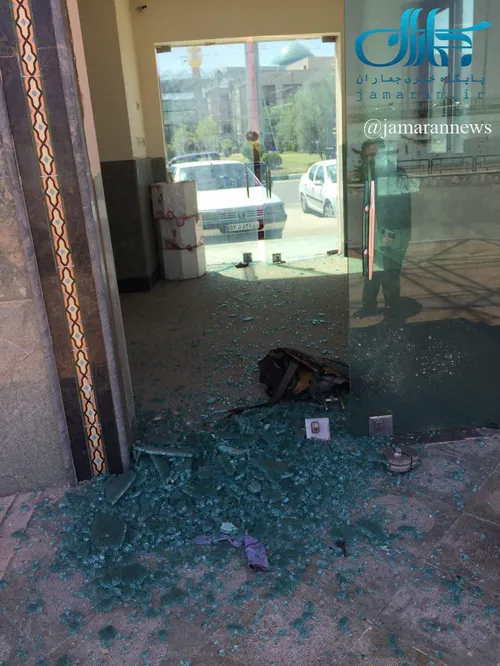 تصاویر جدید از حادثه انفجار مهاجم انتحاری در بیرون حرم مط