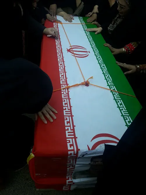 💢 خداحافظی با پیکر شهید مدافع وطن ناصر درزاده 💔