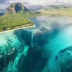 آبشار زیر آب موریس😍