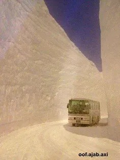 ١٧متر برف در جاده ای در شهر هوخایدو  کشور ژاپن