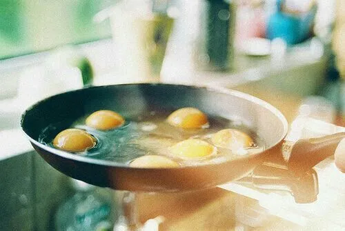 نیـمـرو بـزنـــیم، انرژی بـگـیـریم🍳🍞