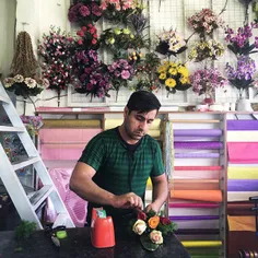 Flower shopping in Erbil. Photo by @lindsay_mackenzie.