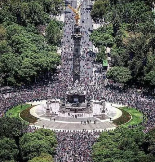 تصویری دیدنی از میدان اصلی شهر مکزیکوسیتی -پایتخت کشور مک