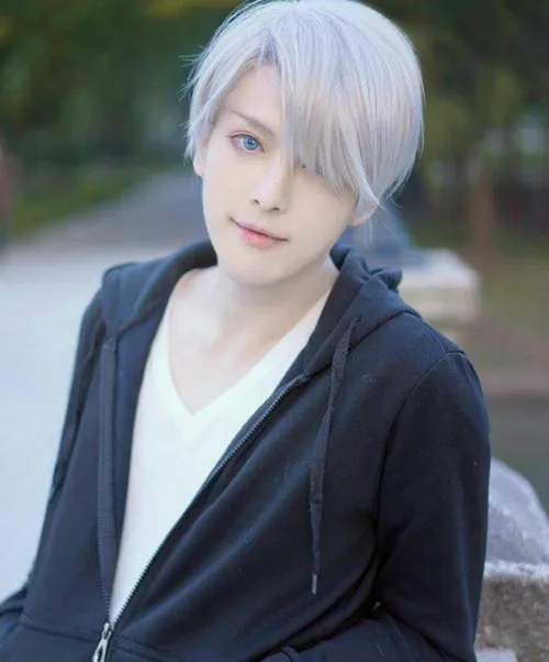 cosplay victor 💙 😍