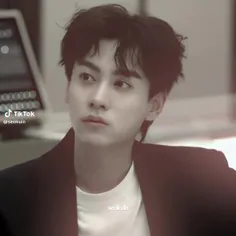 احساس میکنم این اهنگ برای چی چنگ ساخ_🤡✨