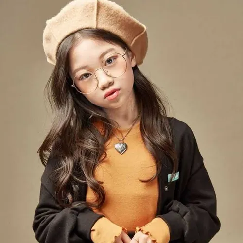 Child Dancer Na Ha Eun Dances To BTS, Red Velvet, SISTAR,