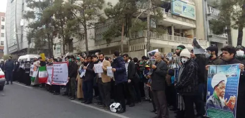 ⭕ ️ حرکت زیبا مردم ایران در مقابل سفارت هند برای حمایت از
