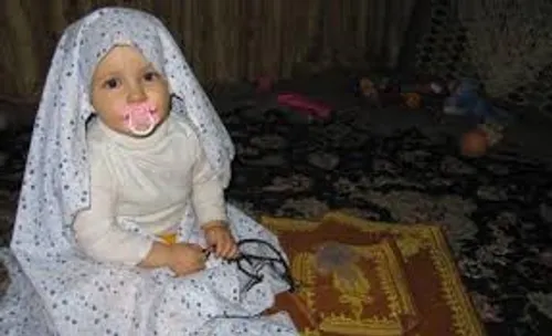 مامانم گفته باید از بچگی مواظب حجابت باشی تا اونو ازت نبر