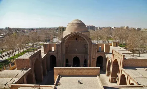 مسجد جامع شهرستان ورامین / وبسایت : http://k520.ir/