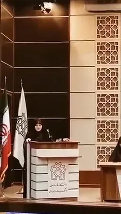 این کلیپ را چند روز قبل خواستم اپلود کنم فراموش کردم حتما ببینید و کپشن را هم مطالعه کنید
🔴خروش یک دختر کرد در دانشگاه علامه طباطبایی در روز ۱۶ آ ذر