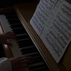 عاشق پیانو ام