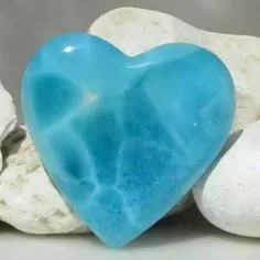 اینم یه قلب از جنس سنگ جواهری آبی رنگ 💚❤💚❤