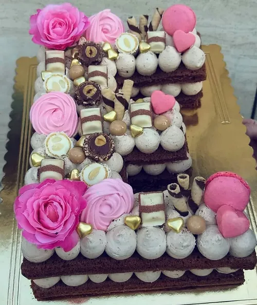 خلاقیت هنر خوراکی کیک شیرینی حروف انگلیسی E