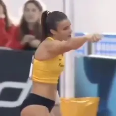 دختره توی المپیک داور حقش زایع کرده 