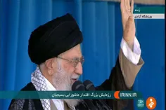 امام خامنه ای در اجتماع ده‌ها هزار نفری بسیجیان در ورزشگا