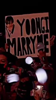 YOONGI MARRY ME 😂