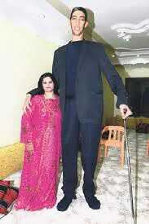 قدبلندترین مرد دنیا بنام سلطان کوسن ازترکیه با 2/51 سانتی