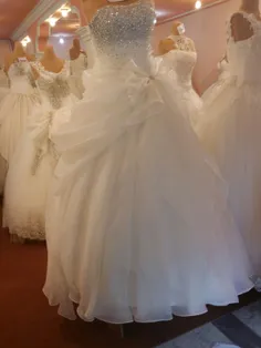 اینم لباس عروسه دختره دخترعمم^___^