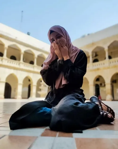 دختر مسجدی
