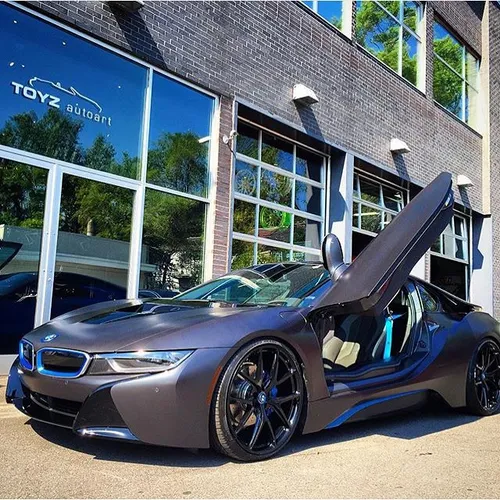 BMW i8