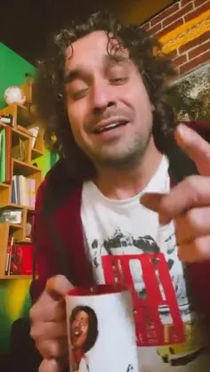 ازش خوشم میاد خیلی باحاله😹😹