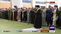 💢اشک‌های رهبر انقلاب در قنوت نماز عید فطر