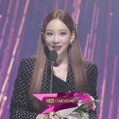 Taeyeon won Bonsang