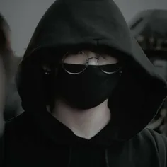 سلام سرپنتززززز...فیک مستر فصل یک تموم شد و قرارع یه درخو