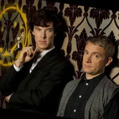من عاشق شرلوکم شما عشقتون کیه؟