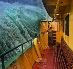 در هنگام#طوفان خارج‌ از اتاق های کشتی با این چنین منظره ه