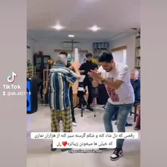 سلام صبح همگی شمادوستان عزیزوگرامی بندری 😂