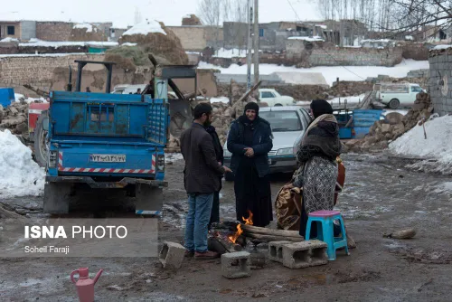 ‏تصویری از زلزله زدگان بخش قطور شهرستان خوی در آذربایجان 