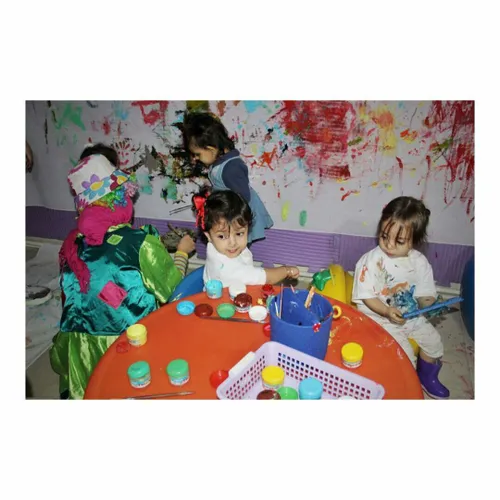 مهدکودک جشن رنگها کودکانه بازی مایسا ۱۳ شادمانی مایسا ماه