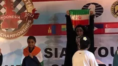 🔺دختر ۸ ساله مشهدی پرچم ایران را بالا برد