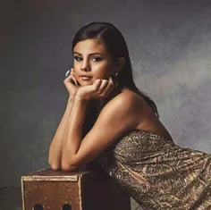 #selenagomez