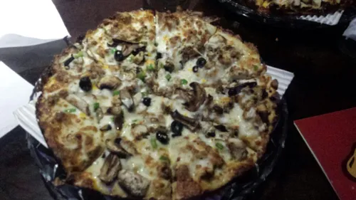 شام امشب ما پیتزا تاکینو