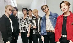 https://www.thetopfamous.com/one-direction-vs-bts/