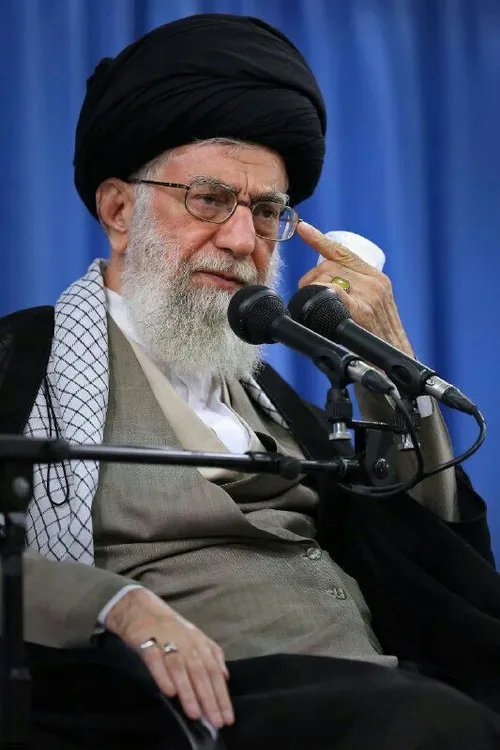 امام خامنه ای :