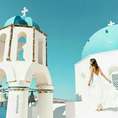 #اویا_یونان شهری زیبا که با بناهای سفید و گنبدهای آبی  که